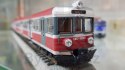 Elektryczny zespół trakcyjny EN57 H0 PIKO 51456