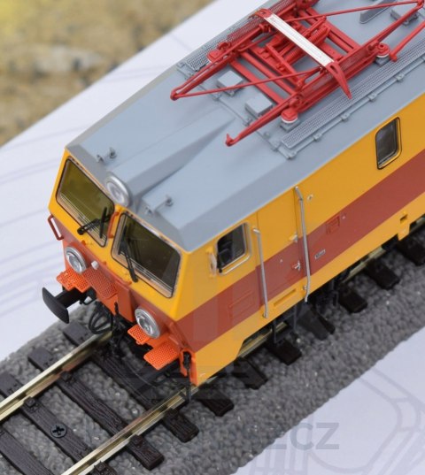 PIKO 97529 Lokomotywa EP09-042 PKP ep. V DCC+SOUND PIKO 97529 Lokomotywa EP09-042 PKP ep. V DCC+SOUND