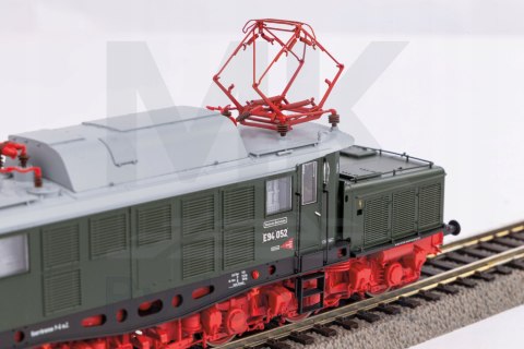 Lokomotywa Elektrowóz E94 DR III Piko 51475 DCC SOUND H0 Krokodyl Lokomotywa Elektrowóz E94 DR III Piko 51475 DCC SOUND H0 Krokodyl