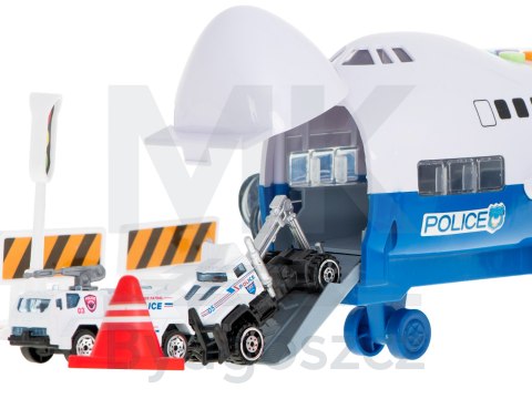 Transporter samolot + 6 aut policja bok/przód Transporter samolot + 6 aut policja bok/przód