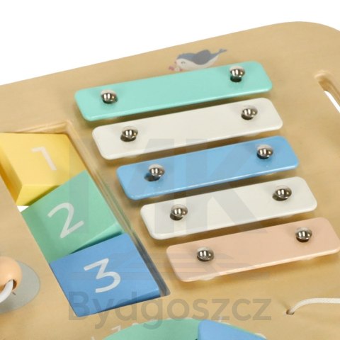 Stolik manipulacyjny LULILO montessori miętowy Stolik manipulacyjny LULILO montessori miętowy