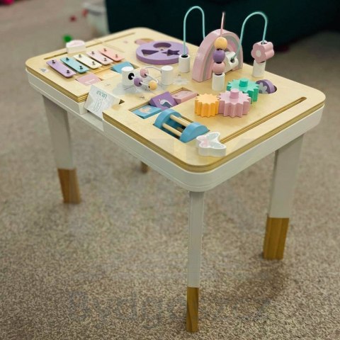 Stolik manipulacyjny LULILO montessori różowy Stolik manipulacyjny LULILO montessori różowy
